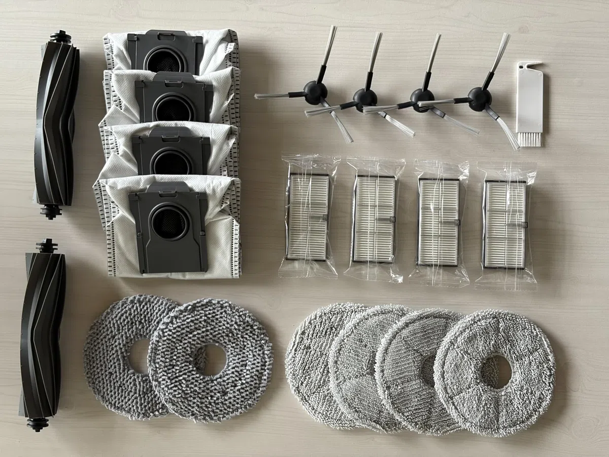 Accesorios para Dreame L10s Ultra Gen 2 L40 Ultra Ae, L10s Pro Ultra Heat Mova E30 Paños X6; Bolsas X4; Filtro X4; Cepillos Principales X2; Cepillos Laterales X4