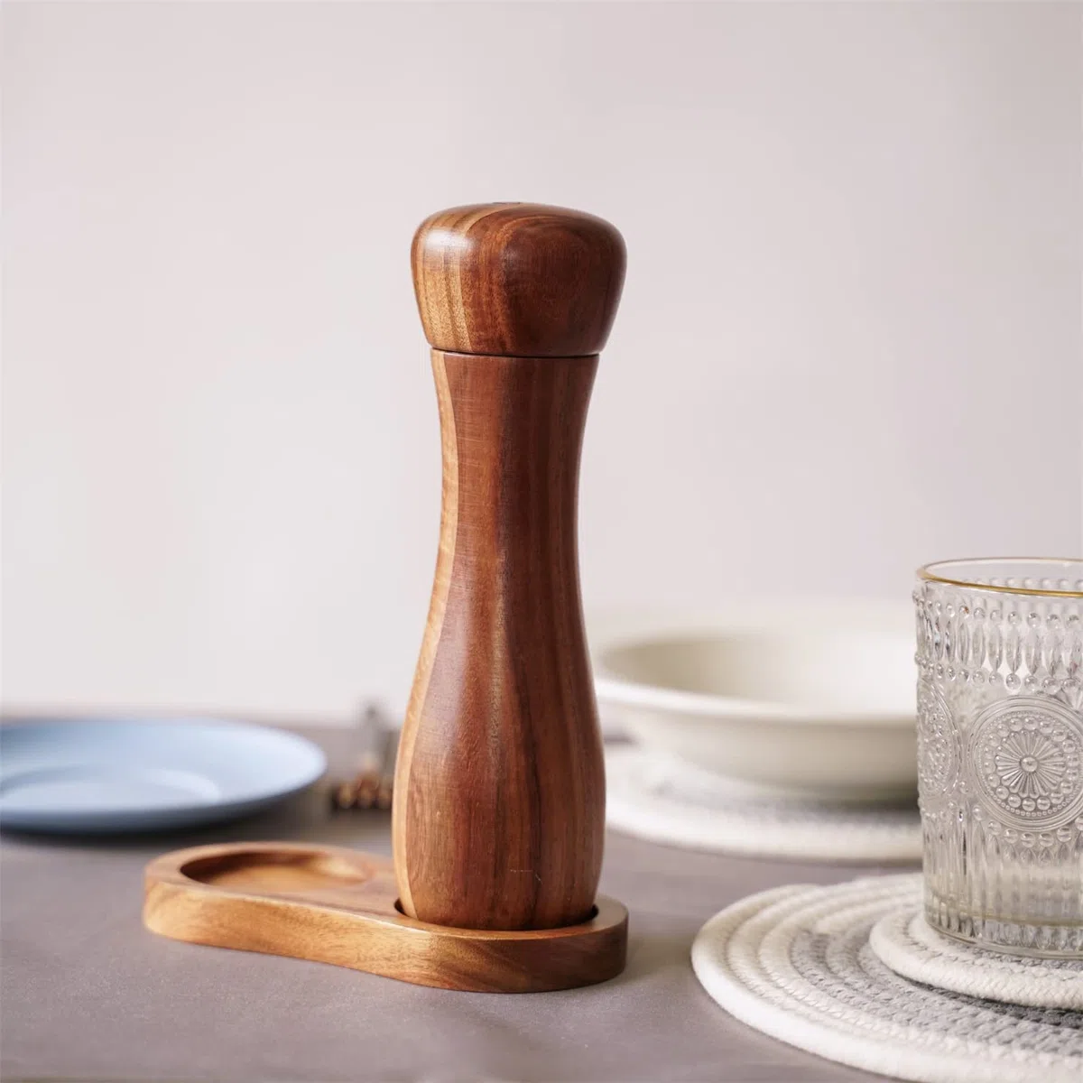 Molinillo de Pimienta, Molinillo Ajustable de Cerámica para Pimienta y Sal, Madera de Acacia, Altura 20,5 cm, Diámetro 6 cm (Bandeja NO incluida)