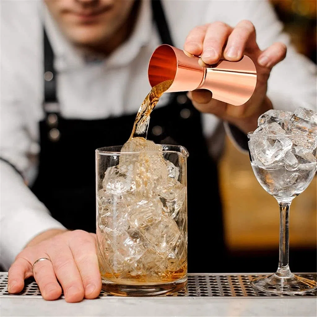 Conjunto De Coctelera, Kit De Barman, 6 Piezas De 25 Onzas De Agitador De 25 Oz con Jigger De Medición - Colador De Barman Incorporado