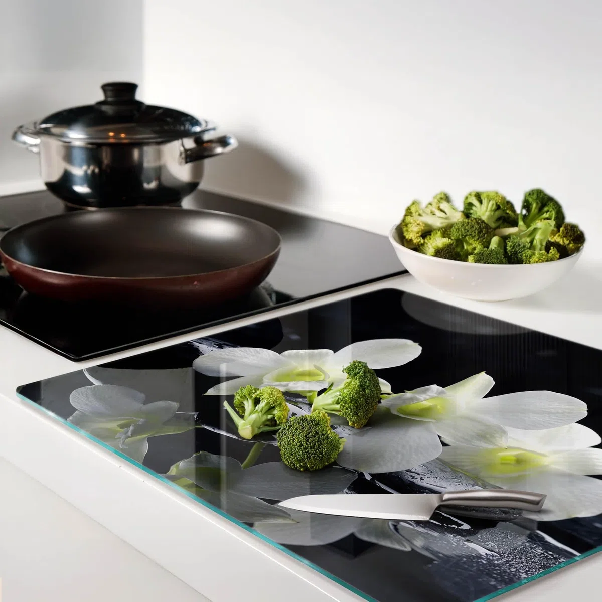 Tabla de Cortar Protector 60x52 cm de Vidrio Templado Resistente Decorativa Higienicas Placa de Corte Patas de Silicona Una Pieza Fina para Encimera de Cocina - Orquídea