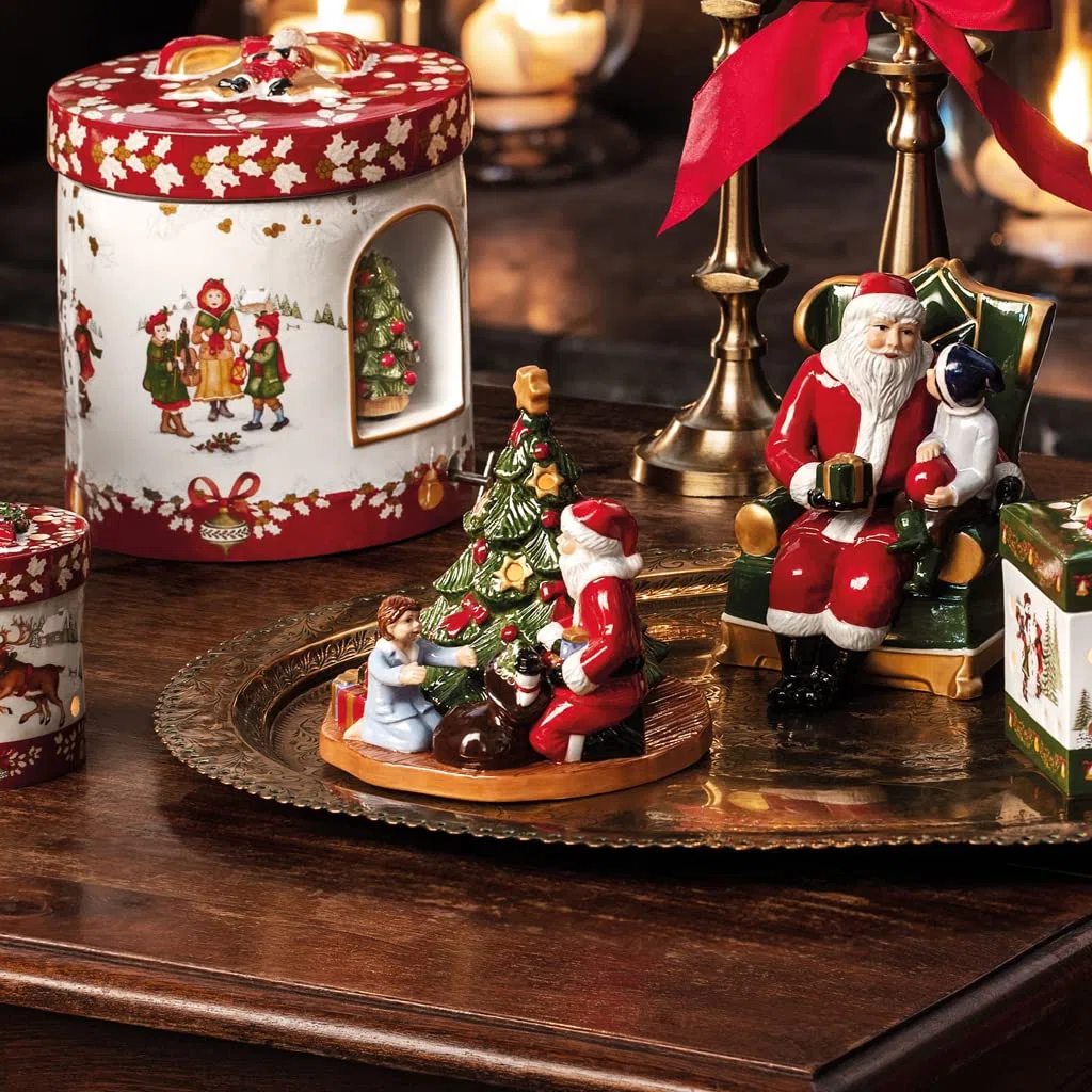 Villeroy & Boch Farol Christmas Toy's con Motivo de Reparto de Regalos Figura Decorativa de Hard Porcelain, Adecuado para Velas de té, Cera, 15 x 14 x 14 cm