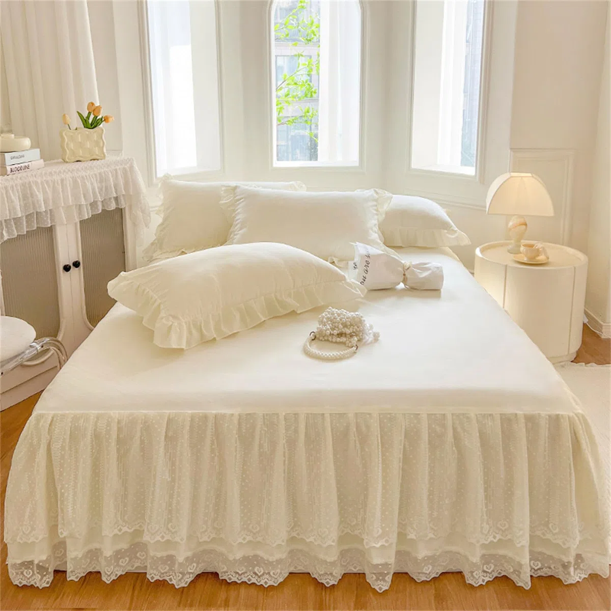 Odot Color Sólido Sabana Bajera con Volantes, Diseño de Borde de Encaje Blanco Sabana Bajera con Faldon Falda de Cama con Volante Suave Faldas de Cama Protector de Colchó (Blanco Crema,150x200cm)