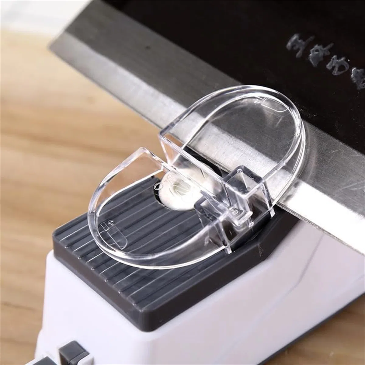 Afilador de cuchillos eléctrico Surudoisharp Pro, afilador eléctrico de cuchillos Prosharpen con 5 segundos para afilado rápido, afilador profesional multifuncional con cubierta protectora (1)