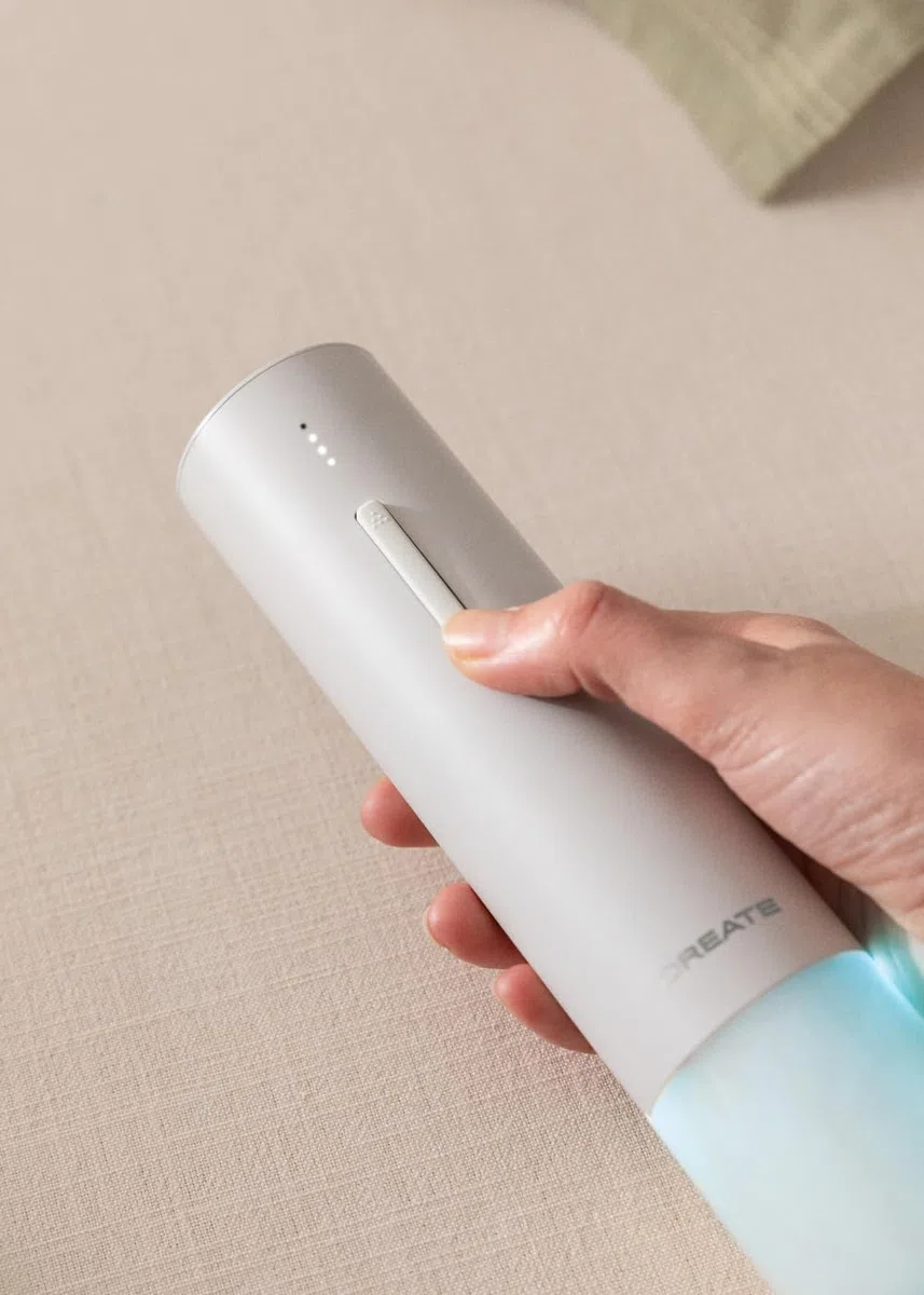 CREATE/WINE OPENER/Sacacorchos eléctrico con accesorios blanco roto/Autonomía para 50 botellas, 4 velocidades, indicador de batería, 4 accesorios, cargador USB-C, 15W
