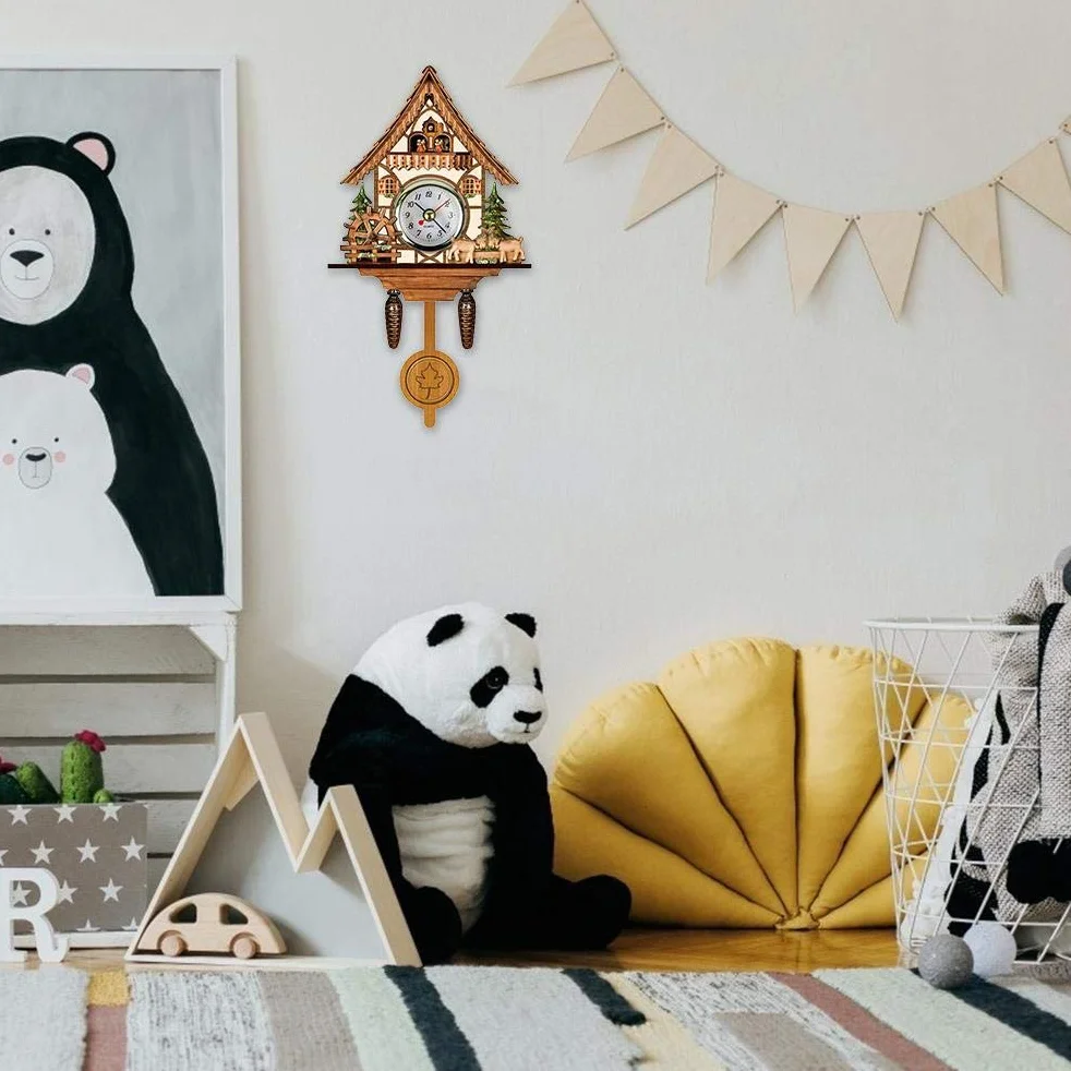 Eujgoov Reloj de Pared Cuco de Madera Estilo Tradicional del Noroeste de Europa con Campana Oscilante Automática Funciona con Pilas para Sala y Dormitorio Reloj de Cuco Antiguo Decorativo