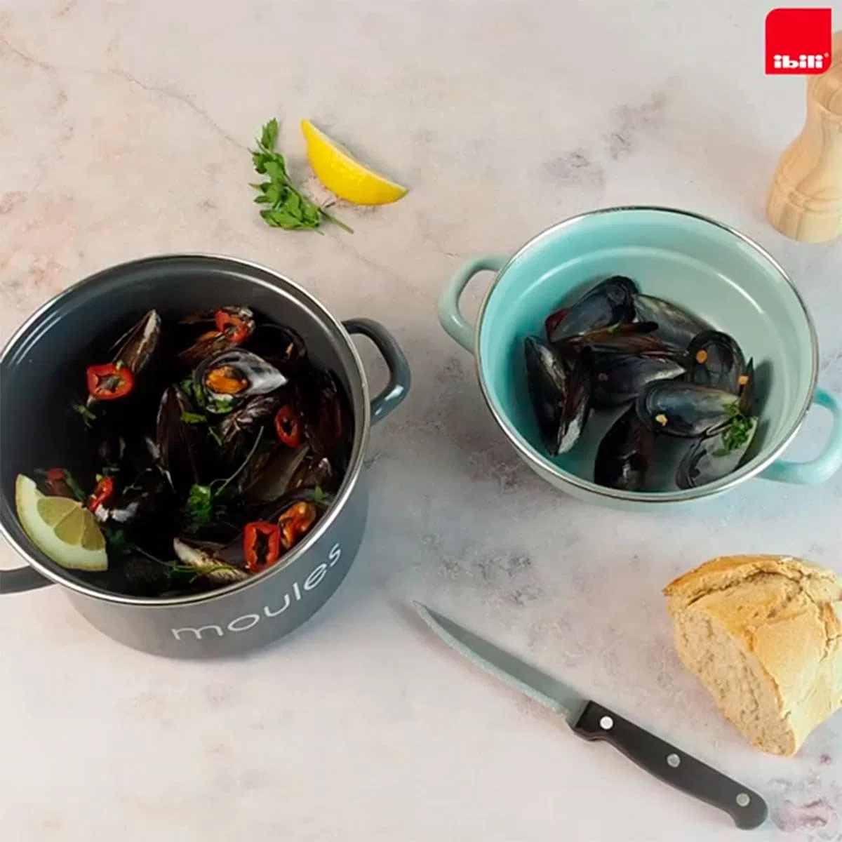 IBILI - Olla para mejillones negra, 22 cm, Acero esmaltado, Apta para induccion