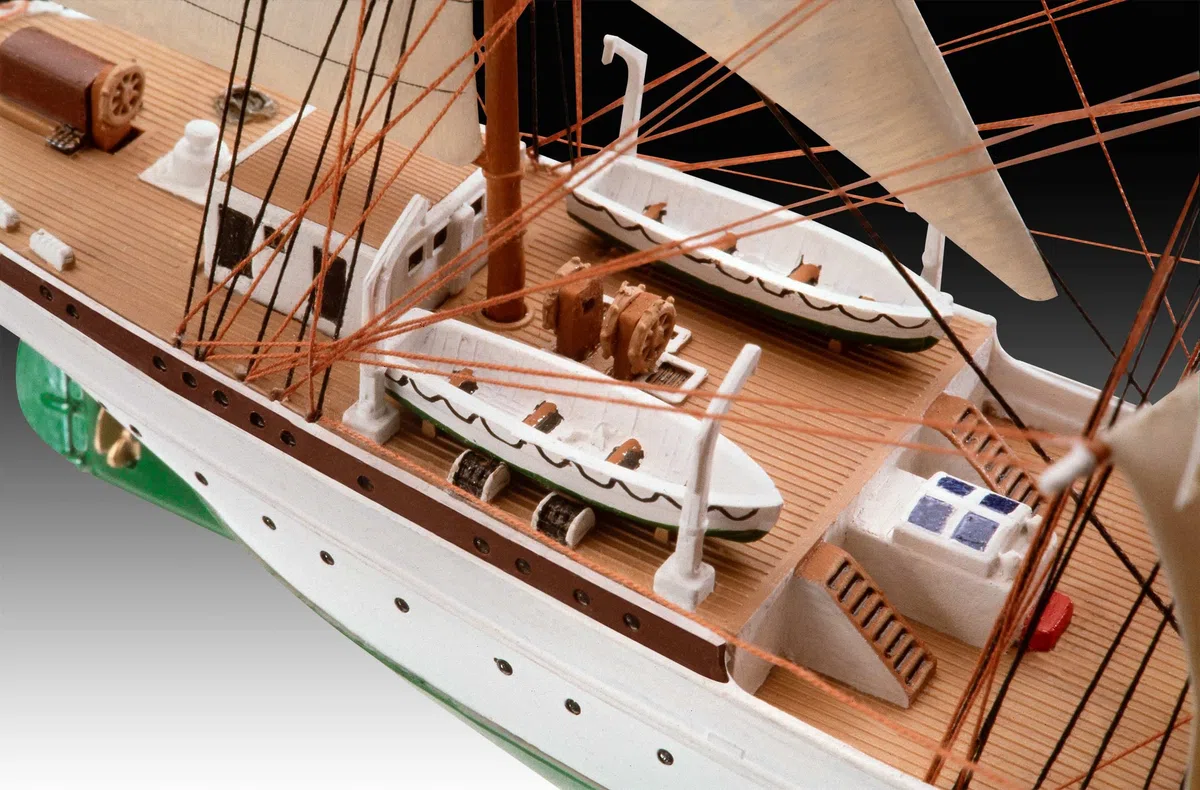 Revell - Maqueta Gorch Fock