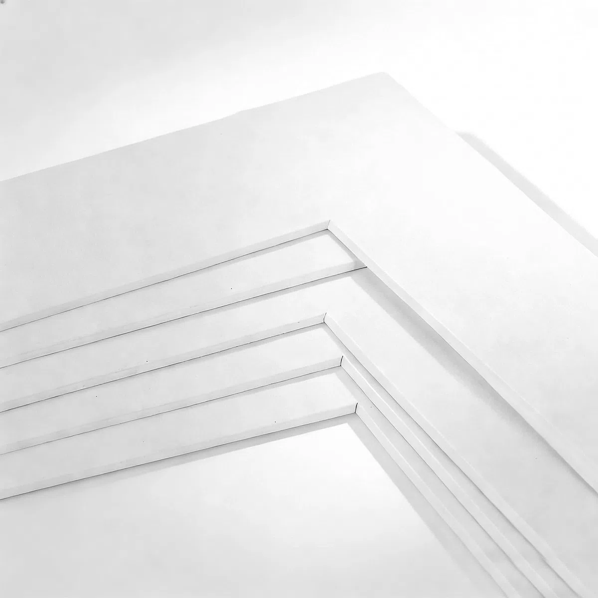 20 Piezas Paspartu 30x40 Blanco para Marco 25,2 x 35,4 cm, Passepartout Blanco con Ventana 19,8 x 30 cm, Cartulina para Marco de Fotos, Laminas, Diplomas y Posters