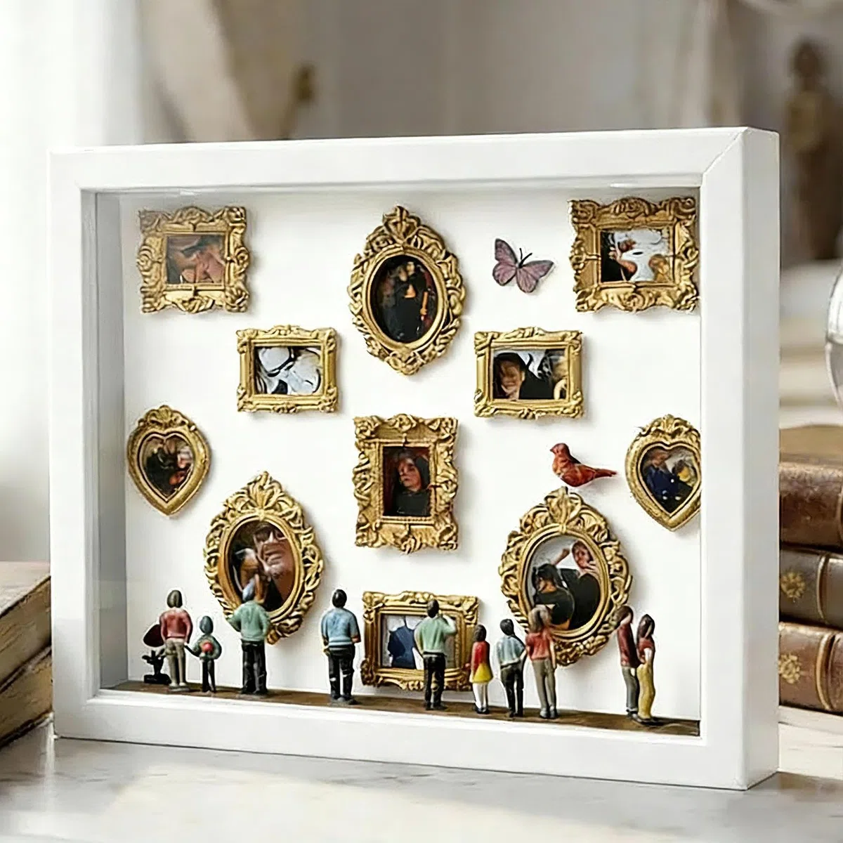 Genérico Marco de Museo Miniatura,Vitrina para Fotos con Luz y Silueta - 11 Piezas de Marcos Miniaturas con 8 Figurillas - para Decoración del Hogar, Bodas y Cumpleaños Familiares
