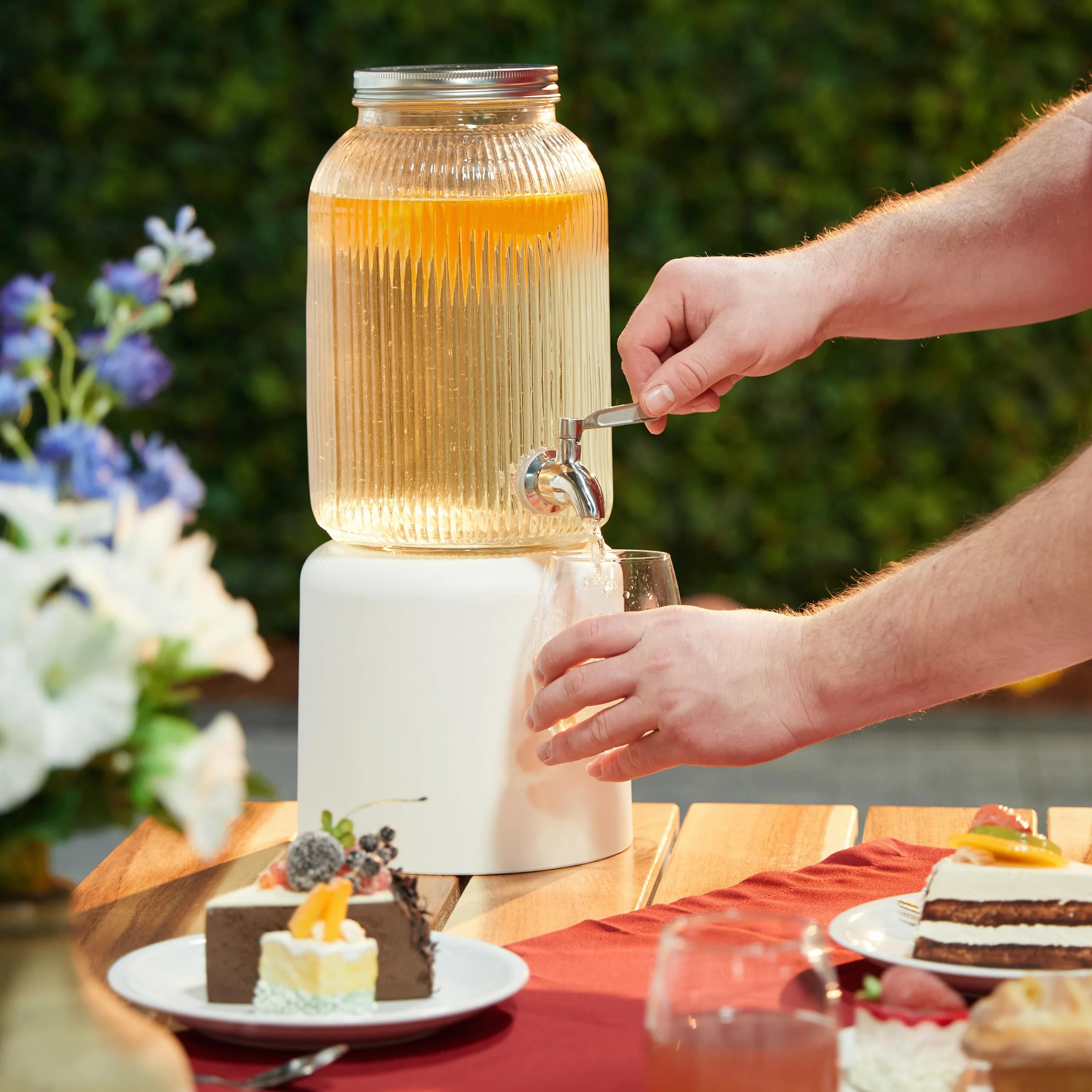Relaxdays Dispensador de Bebidas, Recipiente para Limonada 4 L, Grifo y Tapa, Cristal y Acero Inoxidable, Transparente