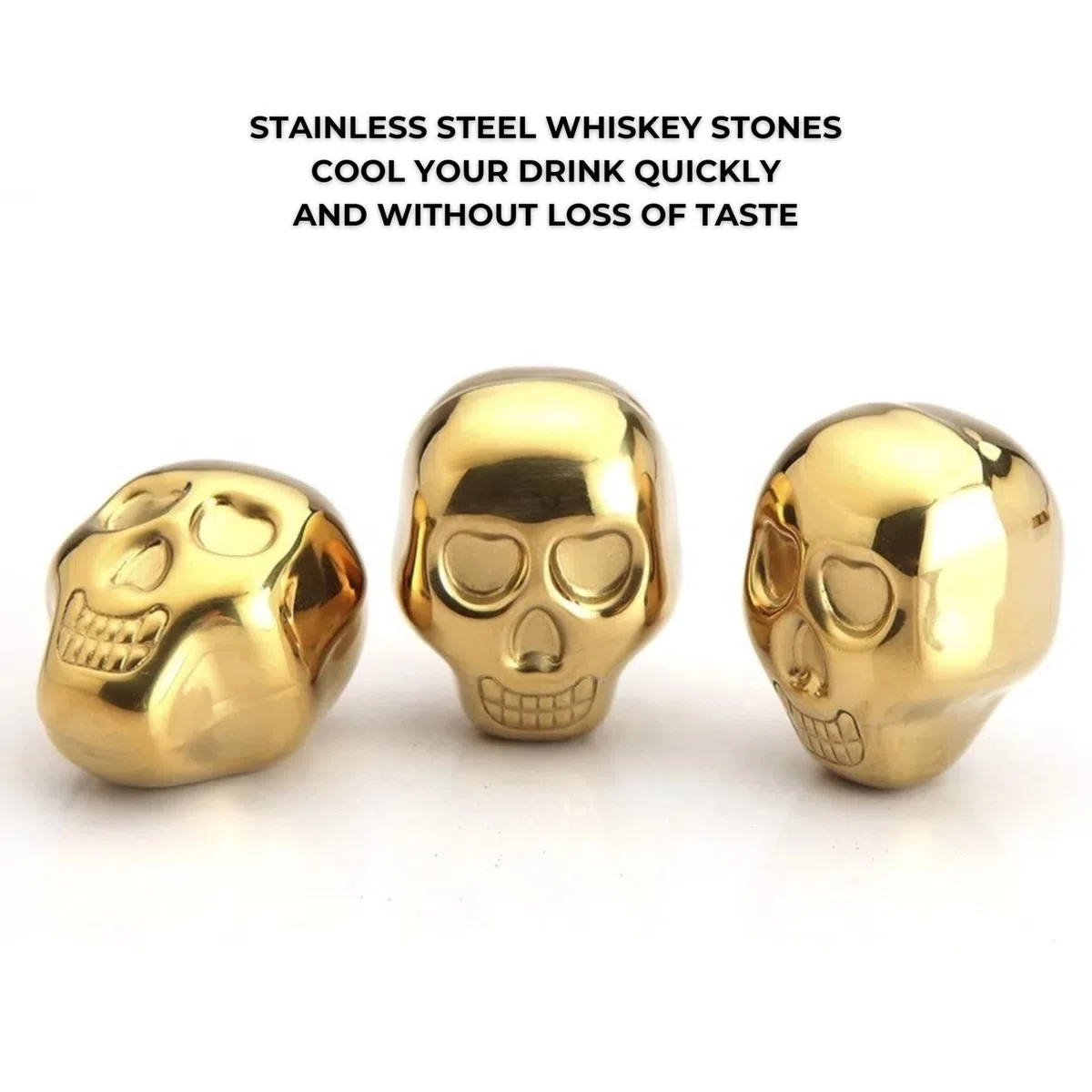 Jarra de Whisky - Juego de decantador de Whisky de Lujo - 0,9 L - Incl. 2 Piedras de Whisky de Calavera Dorada - 2 Vasos de Whisky - 2 Posavasos únicos
