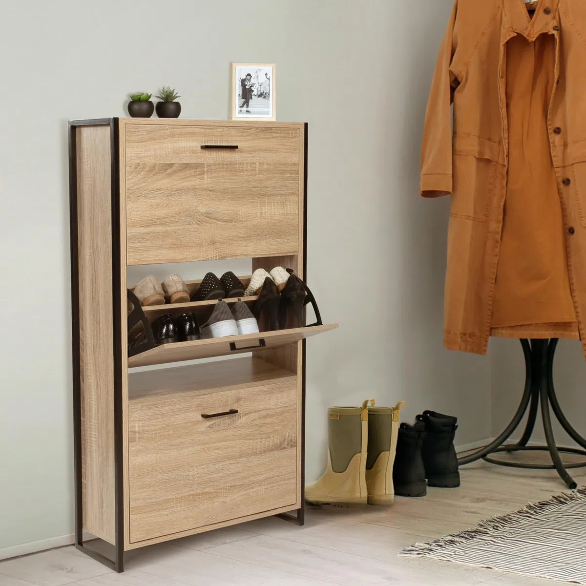 IDMarket - Mueble para zapatos 18 pares LUIS 3 puertas Diseño industrial