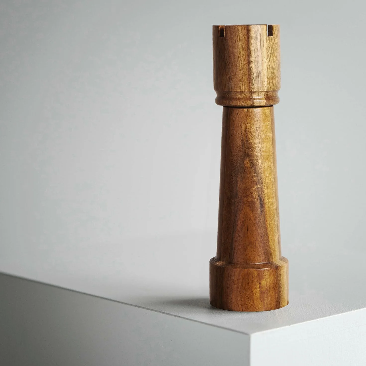 Molinillos de Sal y Pimienta con Diseño de Ajedrez en Madera - Juego de Molinillo de Sal y Pimienta Manual con Mecanismo de Cerámica, Tamaño Pequeño 20cm