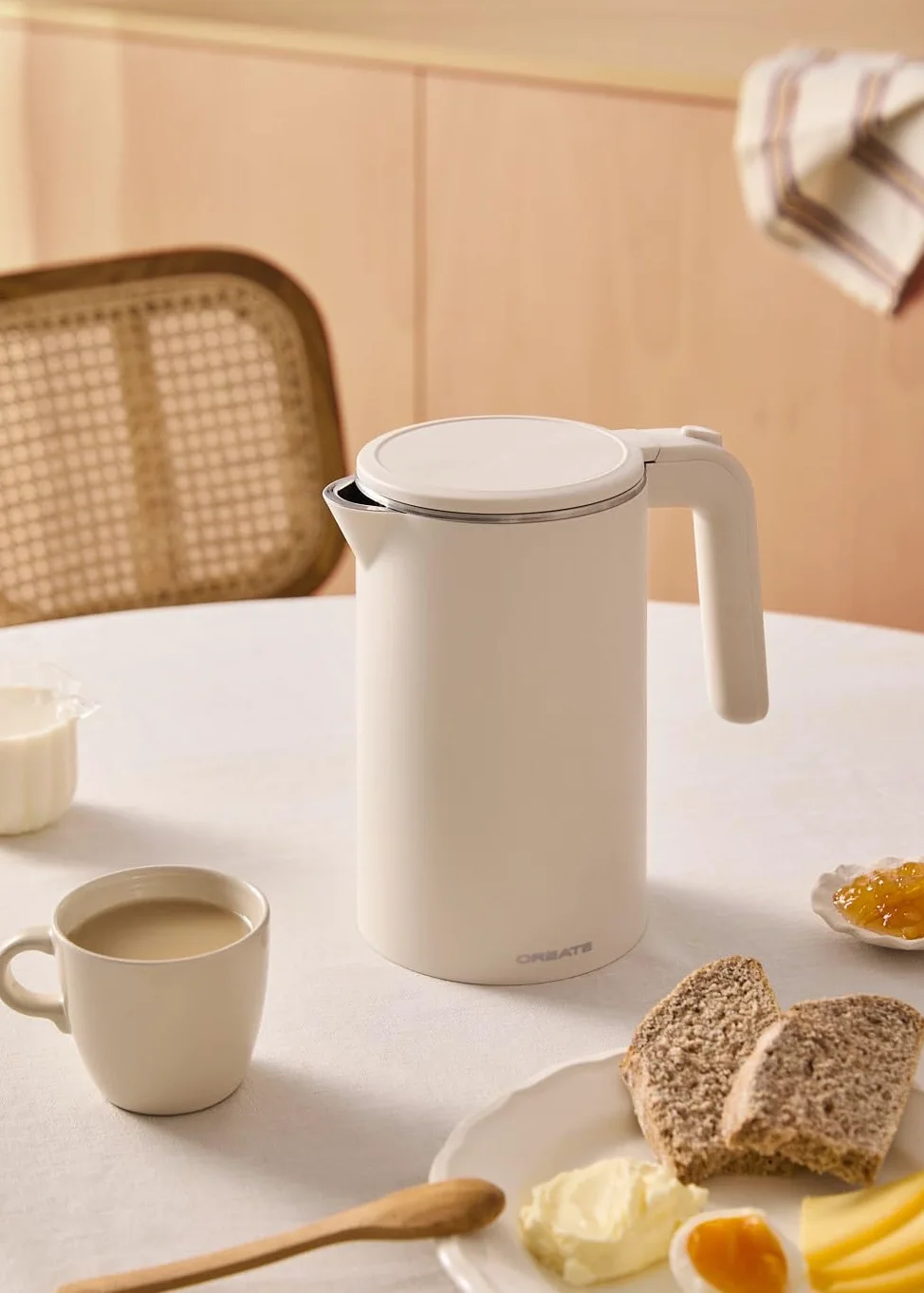 CREATE/KETTLE STUDIO PRO/Hervidor eléctrico de 1L blanco roto/Control de temperatura, función mantener caliente, sistema recogecables, apagado automático, 1000W