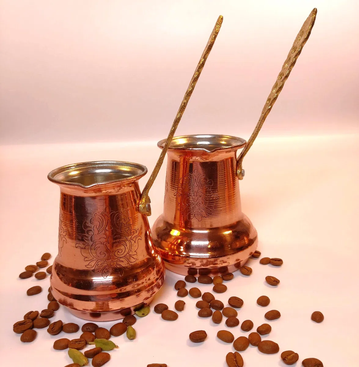 LEO Design Cafetera turca de 5 tamaños, cafetera griega árabe, estufa de café de 3 mm de grosor, martillada maciza, hecha a mano, de cobre, grabado Cezve Ibrik Briki con mango de madera/latón (mango
