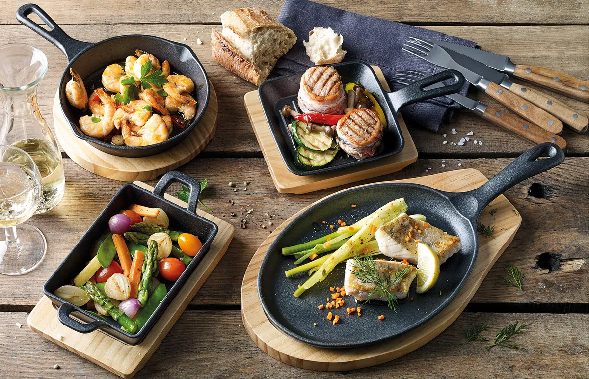 Küchenprofi - Sartén para servir BBQ con bandeja de madera de pino incluida, 305051015