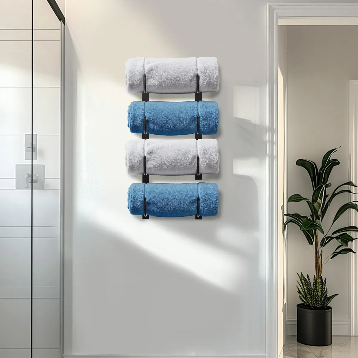 Toallero de baño montado en la Pared – Estante de 4 Niveles de Metal Negro para Toallas enrolladas, Mantas y sábanas Grandes – Organizador Colgante Ahorra Espacio para Armario, Inodoro o Autocaravana