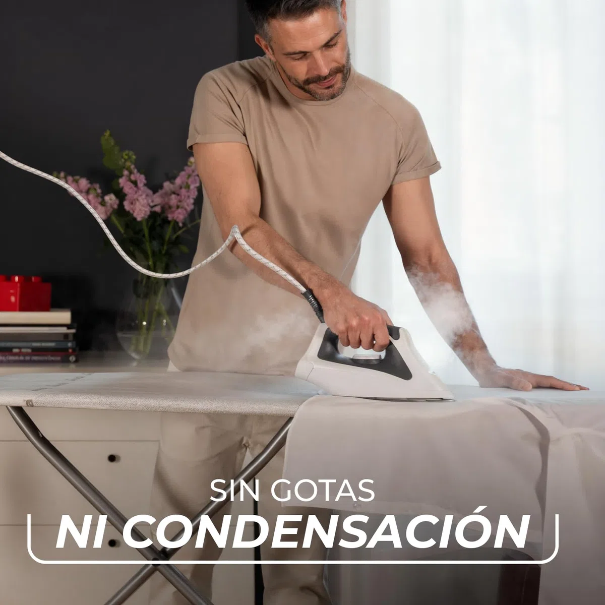 Vileda Funda para Tabla de Planchar Total Reflect, Planchado Extra Rápido, Ajustable a Tablas de 120-130cm de Largo y 38-45cm de Ancho, Fácil de Instalar, 100% algodón