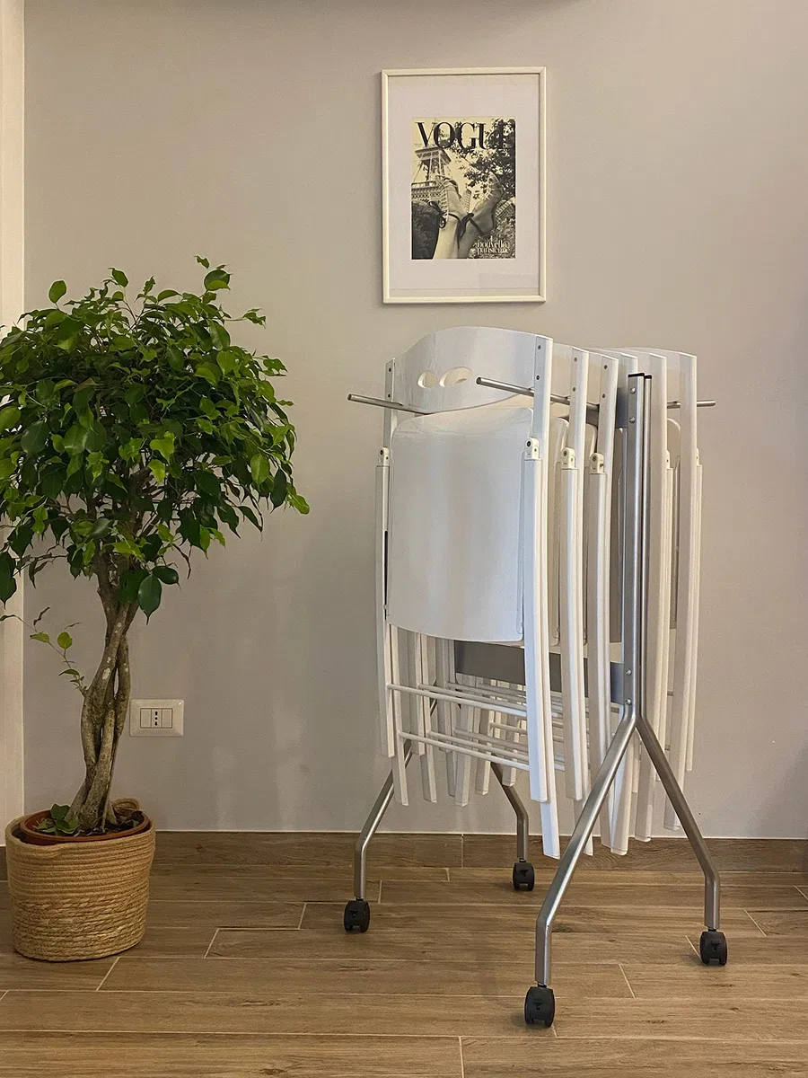 VOLERO' ; Carro Silla Plegable, Modelo PIRRO, Estructura Acero, Capacidad 8 Sillas, 4 Ruedas con Freno. (Plata)