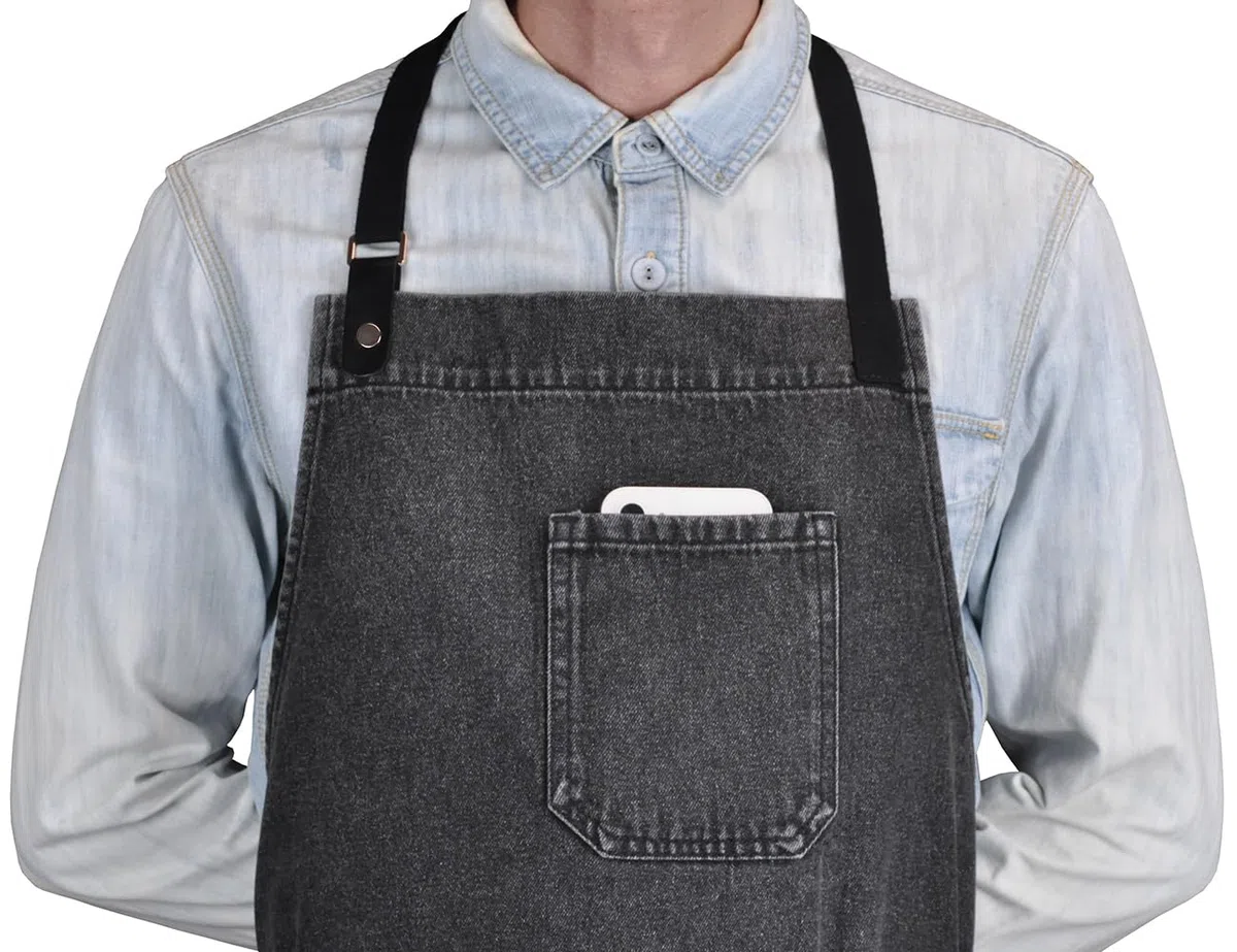 Delantal de chef profesional con bolsillos, delantal de mezclilla negro para cocina, cocina, parrilla, barbacoa, con lazo para toalla y correas ajustables para el cuello, Black Denim