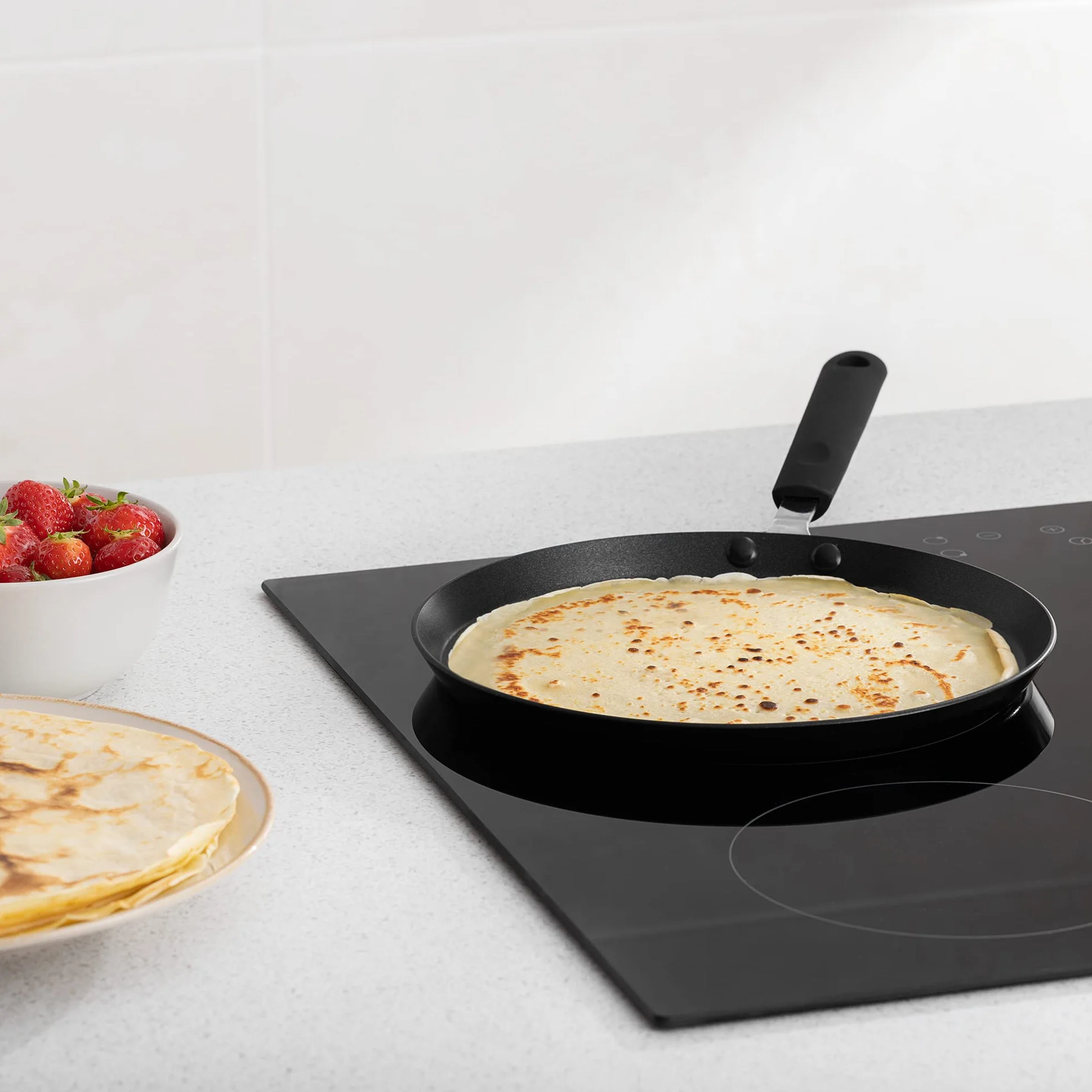 Navaris Sartén para Crepes - Sartén Antiadherente para Crepes Tortitas filloas Huevos - Crepera Plana Apta para inducción - 26CM de diámetro
