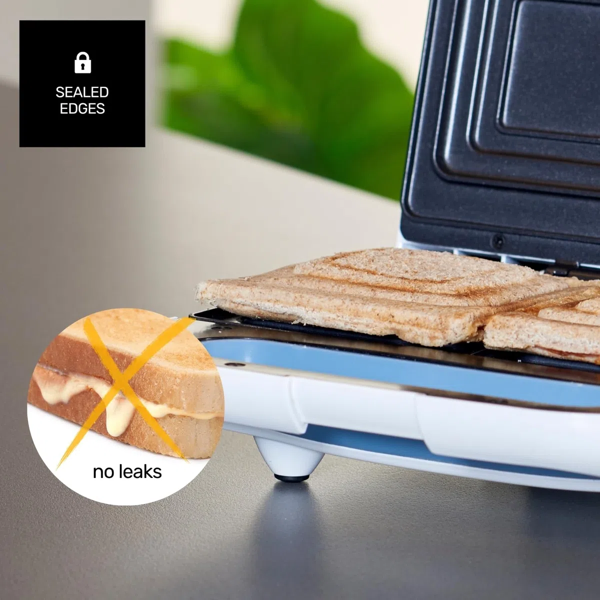 Taurus Mysandwich - Sandwichera eléctrica. 800W. 2 placas cuadradas para hacer 2 sándwiches a la vez. Sellado perfecto. Indicadores de funcionamiento. Placas con recubrimiento antiadherente. Blanco