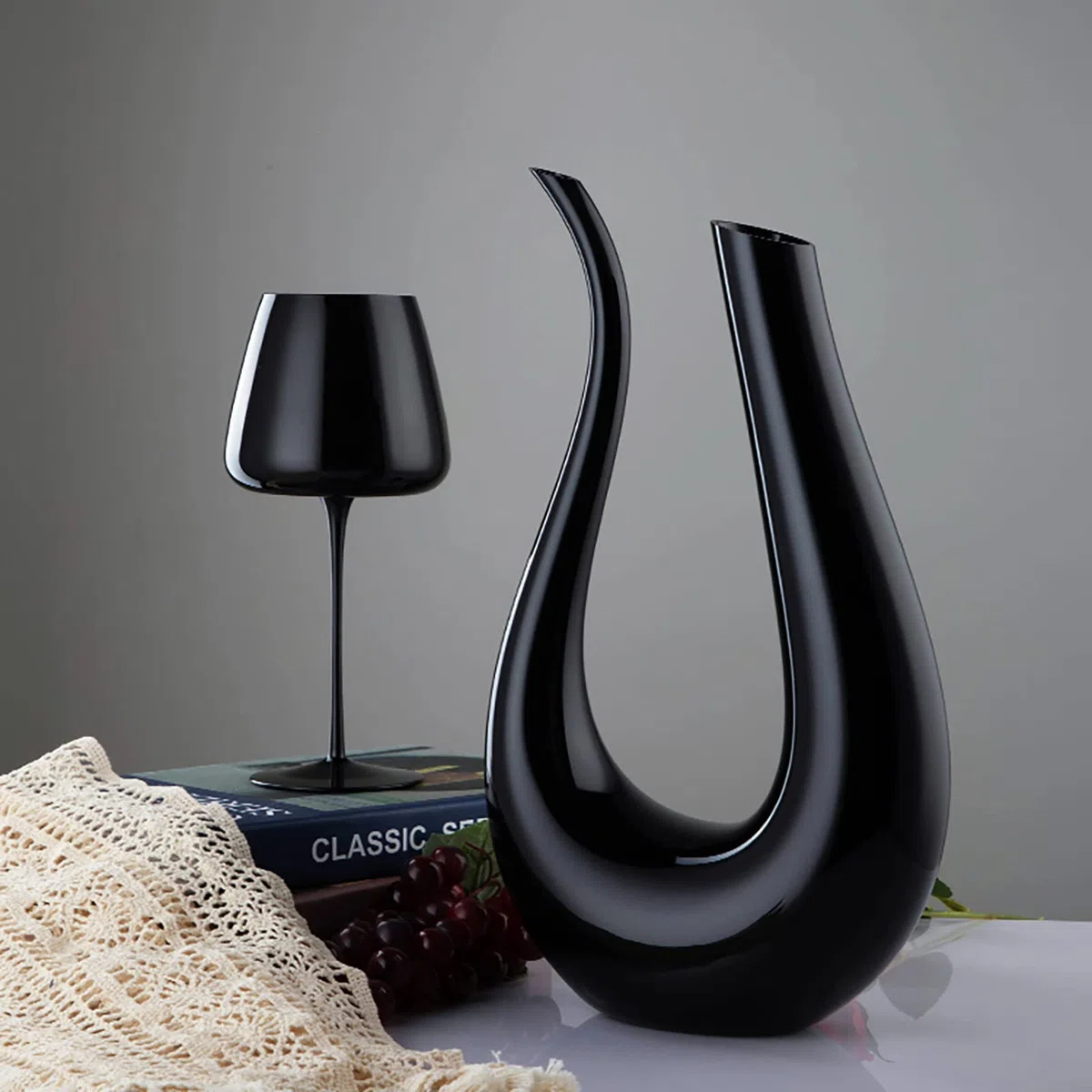 STARRY G Decantador de vino tinto, jarra de decantador de vino, Decantador de degustación ciega para vino, Decantador negro sólido, Decantador en forma de arpa en U, Decantador de cristal sin plomo