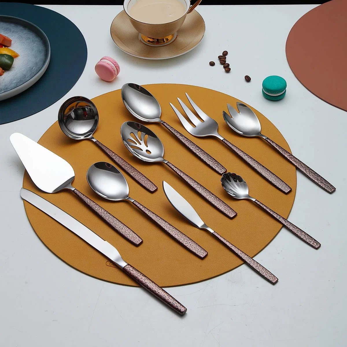 Berglander - Cubiertos de servicio de 10 piezas con mango de superficie de luna y cabeza brillante de titanio, cucharas de servir modernas de acero inoxidable, utensilios