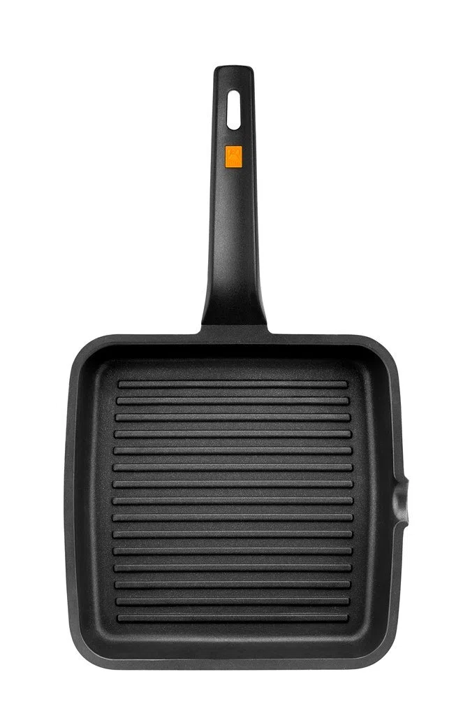 BRA Efficient | Grill asador con rayas, aluminio fundido con antiadherente, apto para todo tipo de cocinas incluido inducción, libre de PFOA, negro, 22 x 22 cm