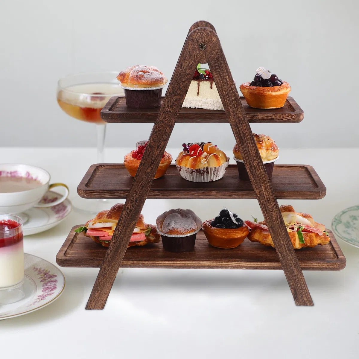Estante de almacenamiento de alimentos de madera de 3 niveles, plato multicapa con bandeja para guarniciones y exhibición de alimentos frescos, ideal para nización de cocina y ahorro de espacio