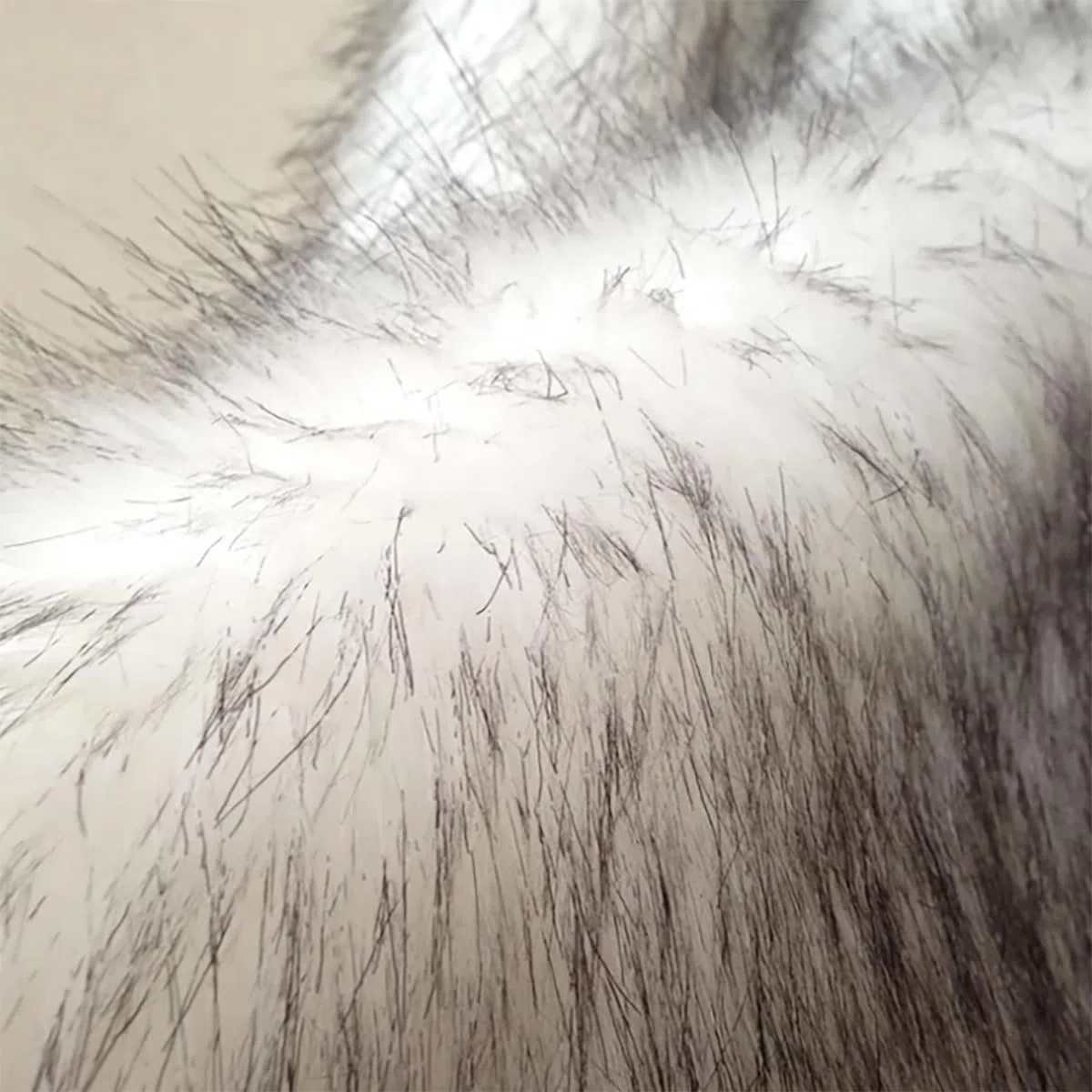 Material De Piel Sintética De Zorro De Pelo Largo Tela De Imitación De Piel Tela Esponjosa Base Blanca Con Puntas Negras Tela De Felpa Para Decoración Cabello De Papá Noel Manualidade(Size:170cm*50cm)