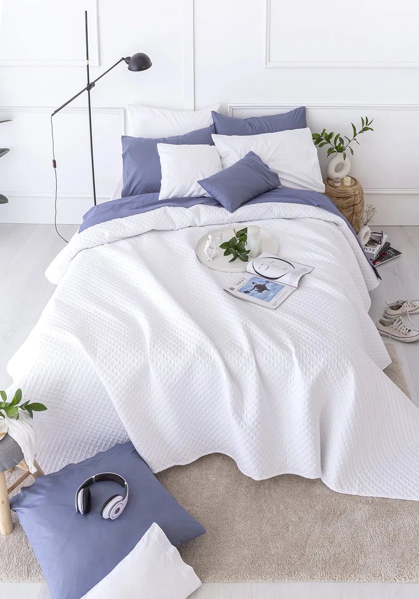 Todocama – Colcha boutí Fina con diseño piqué, para Primavera, Verano, otoño e Invierno. 100% Microfibra Extra Suave. Cubre Cama Multiusos. Cama 140/150/160 - 250x260cm Blanco