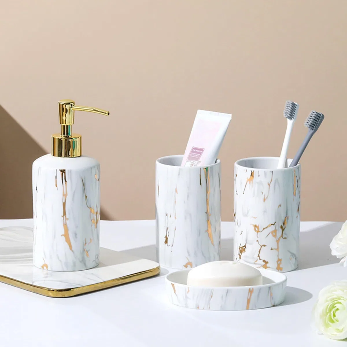 Juegos de Accesorios de Baño Juego de 4 Piezas de dispensador de jabón de cerámica, Vaso for Cepillo de Dientes y Accesorios de baño con Plato Decorativo. Decoración Rústica(Badrum Set)