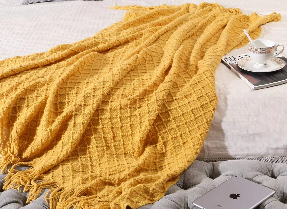 CREVENT - Manta Decorativa Tejida para el sofá, la Silla, la Cama o para Viajes, cálida, Ligera, Suave y cómoda, para Todas Las Estaciones, (127 X 152 cm, Color Amarillo Mostaza)