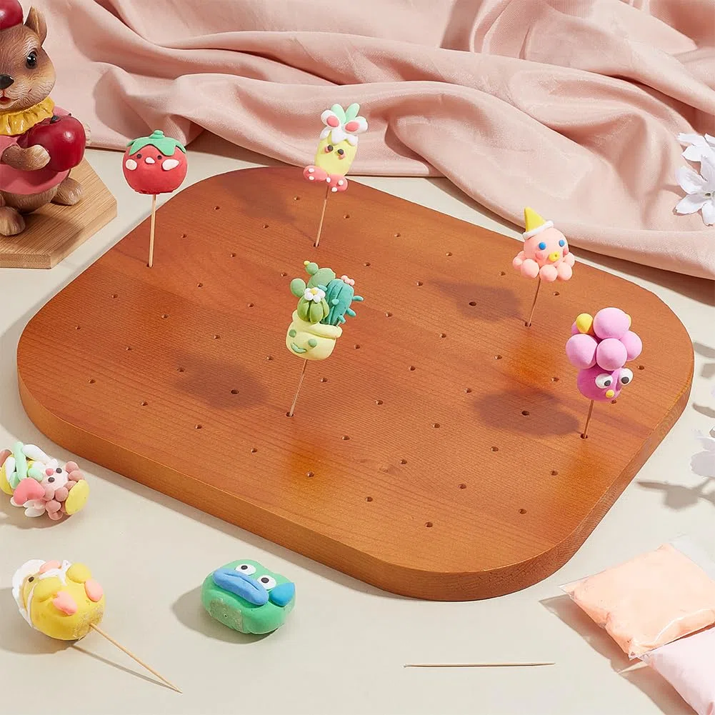 PH PandaHall Soporte de madera para pinchos de alimentos con 59 agujeros, brochetas de frutas, suministros de catering, soporte de caramelos, figuras de arcilla, bandejas de exhibición para