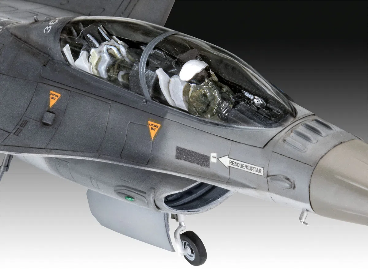 Revell Kit Modelo 03844 F-16D Fighting Falcon Escala 1:72
