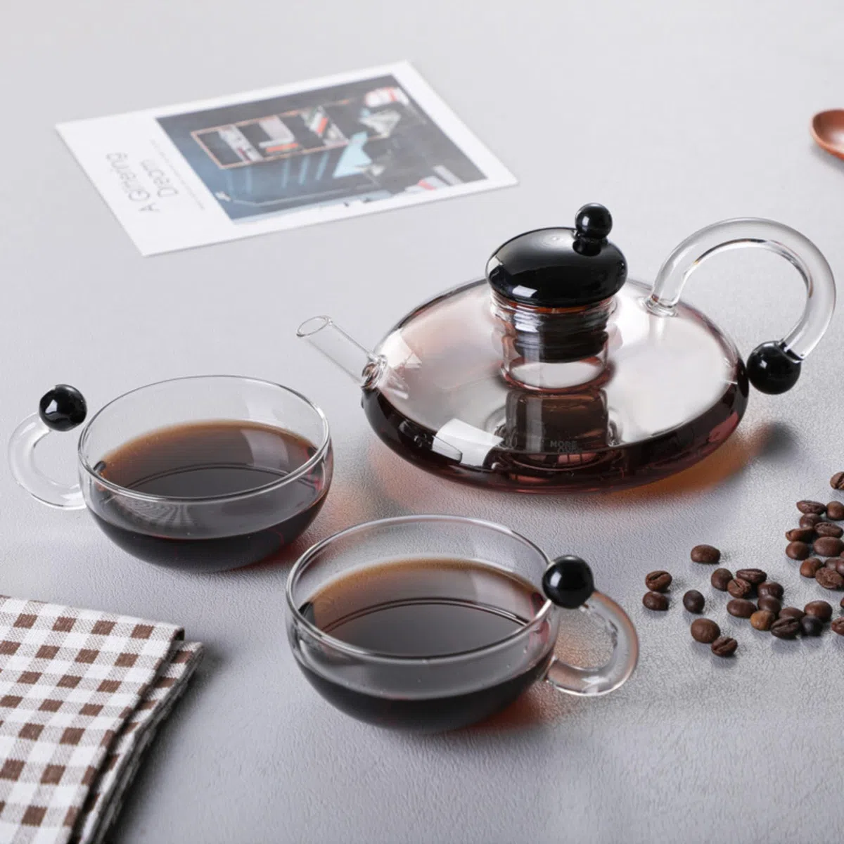 Tetera de 700 ml, juego de tetera de vidrio calentable, con infusores, para té suelto, tetera de cristal (1 olla + 2 tazas de té)