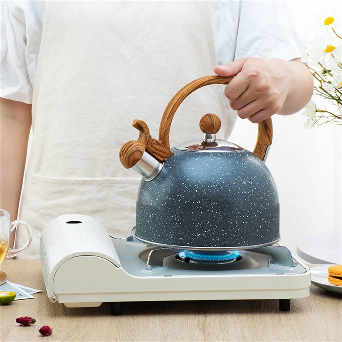 Tetera Hervidor de té de Acero Inoxidable Handilla de Grano de Madera Negro 2.5L SHISTLING Tea Pot for Cocina DE Gas Cocina DE Industrial DE LA Cocina DE LA Cocina DE LA Cocina del HOGAR Tetera