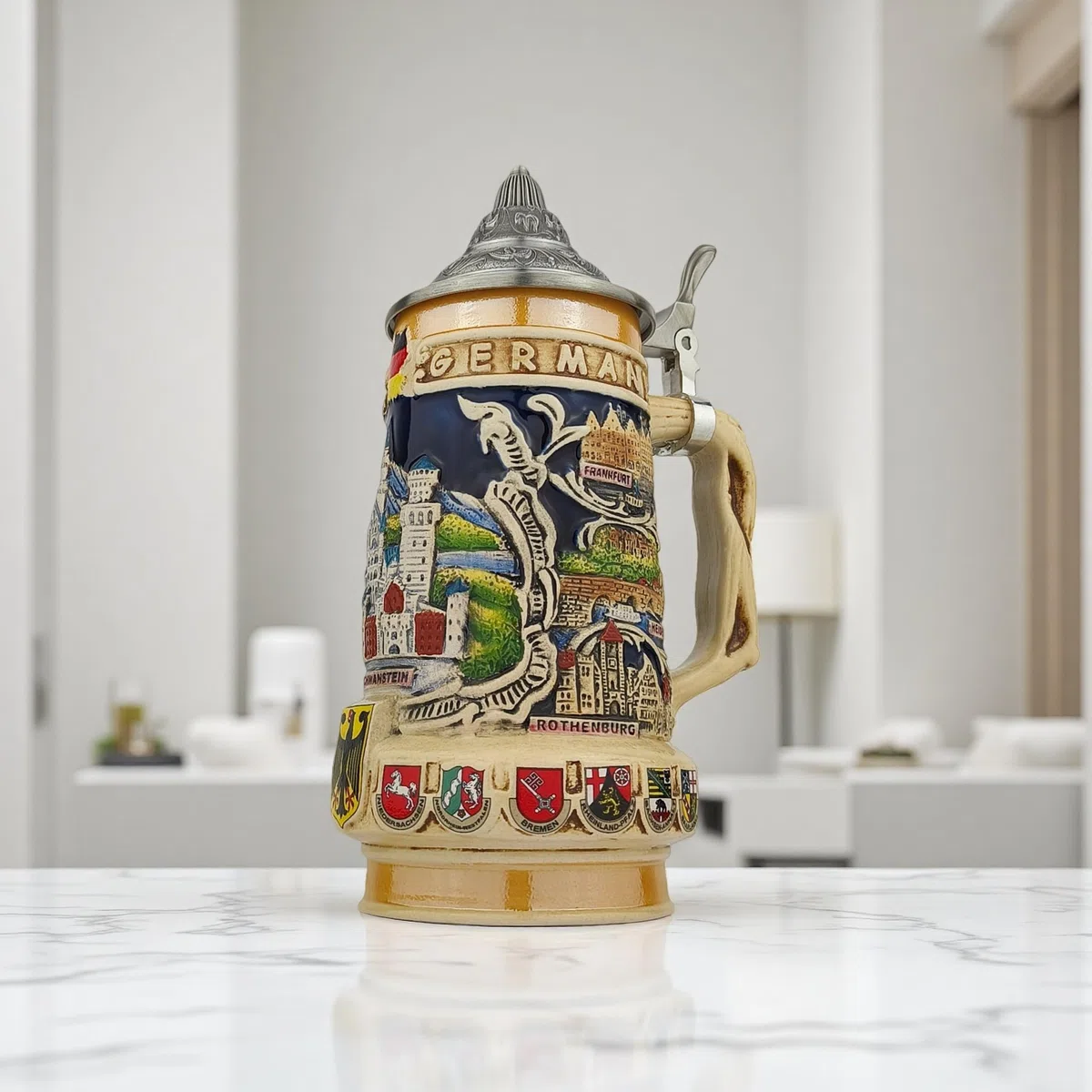 Jarra de cerveza alemana con tapa, 0,7 l, jarra de piedra tradicional con diseño de Neuschwanstein, cuerda de cerveza hecha a mano para fiesta, hogar y colección, regalo para hombres, padres