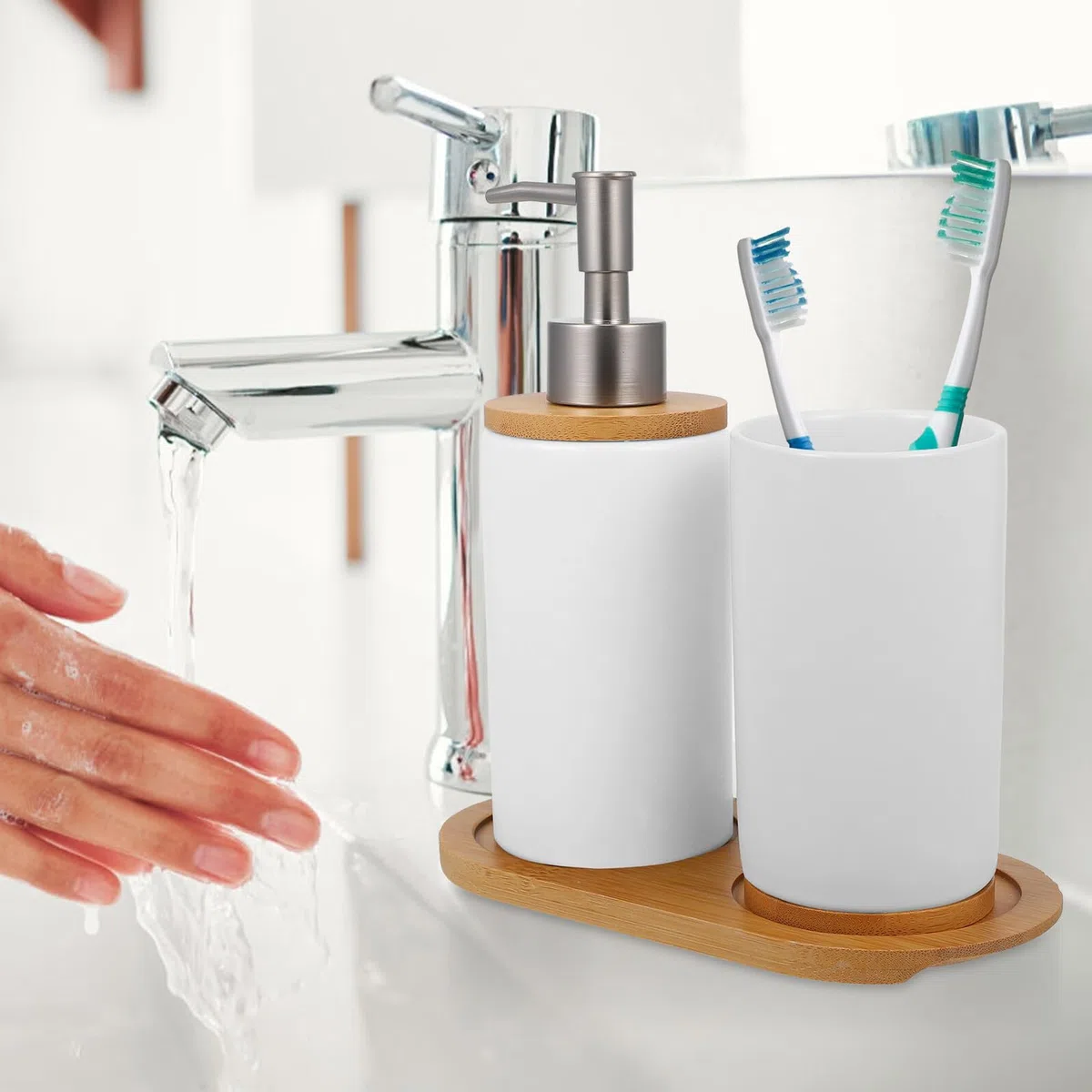 BESPORTBLE Juego de Accesorios de Baño de Cerámica Incluye Vaso para Cepillos de Dientes 350Ml Dispensador de Loción 430Ml y Base Adecuado para Baño y Uso Doméstico