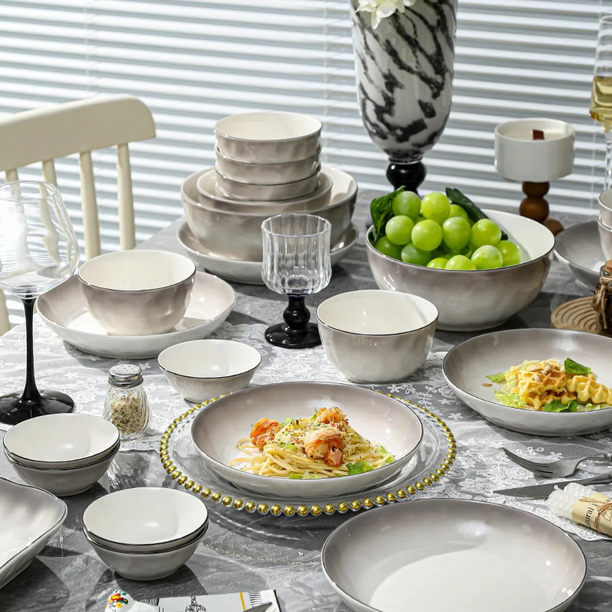 Juego de cuencos y platos de cerámica simple y personalizado, juego de platos y cuencos para restaurante en casa, plato cuadrado exprimido a mano de 8 pulgadas, cambio gradual gris, 4 paquetes