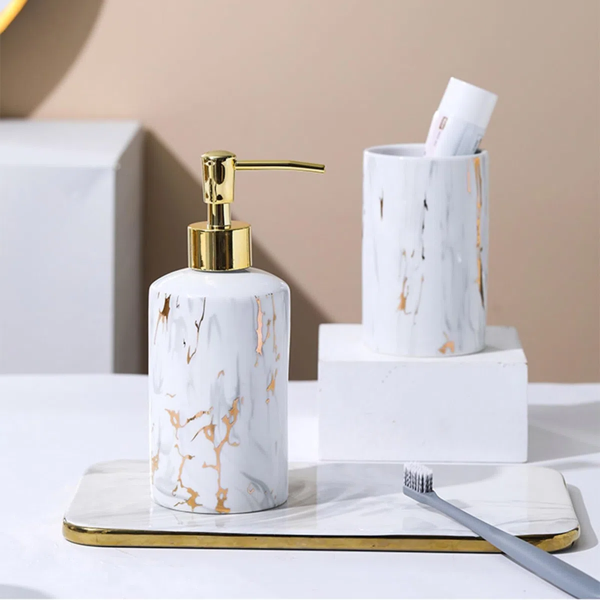 Juegos de Accesorios de Baño Juego de 4 Piezas de dispensador de jabón de cerámica, Vaso for Cepillo de Dientes y Accesorios de baño con Plato Decorativo. Decoración Rústica(Badrum Set)