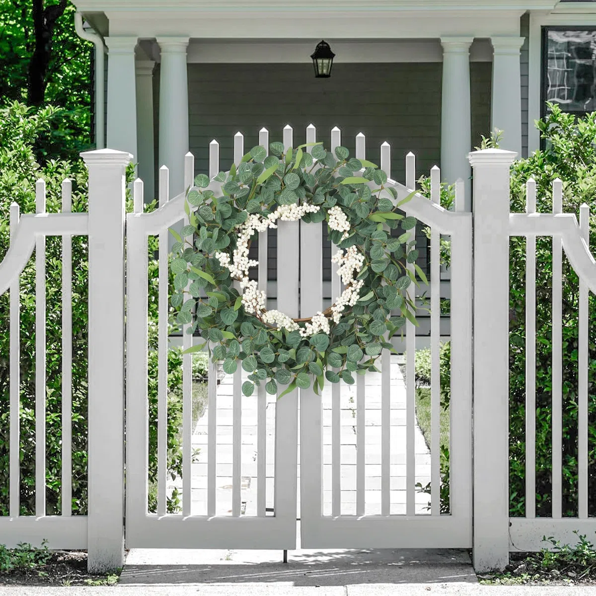 Betylifoy Corona Artificial para la Puerta Delantera Corona de Eucalipto 55 cm Gran Guirnaldas de Verano de Hojas Verdes para la Pared Ventana Porche Granja Patio Fiesta Decoración (Verde)