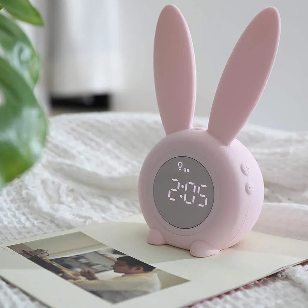 FBGood - Reloj Despertador de luz con diseño de Conejo, lámpara de Noche y luz Nocturna, lámpara de Reloj electrónico de Banda con Dibujo Creativo Digital