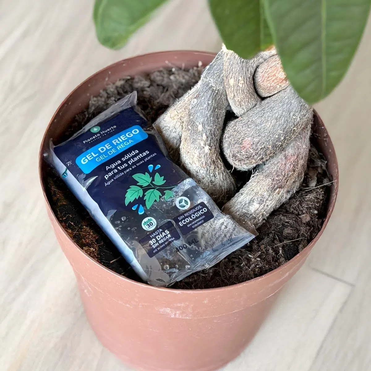 Planeta HUERTO | Pack 4 x Gel de Riego 400 ml Hidrogel Autorriego Plantas hasta 30 Días - Gel de Riego Automático para Macetas, Jardines, Huertos Urbanos y Plantas de Interior