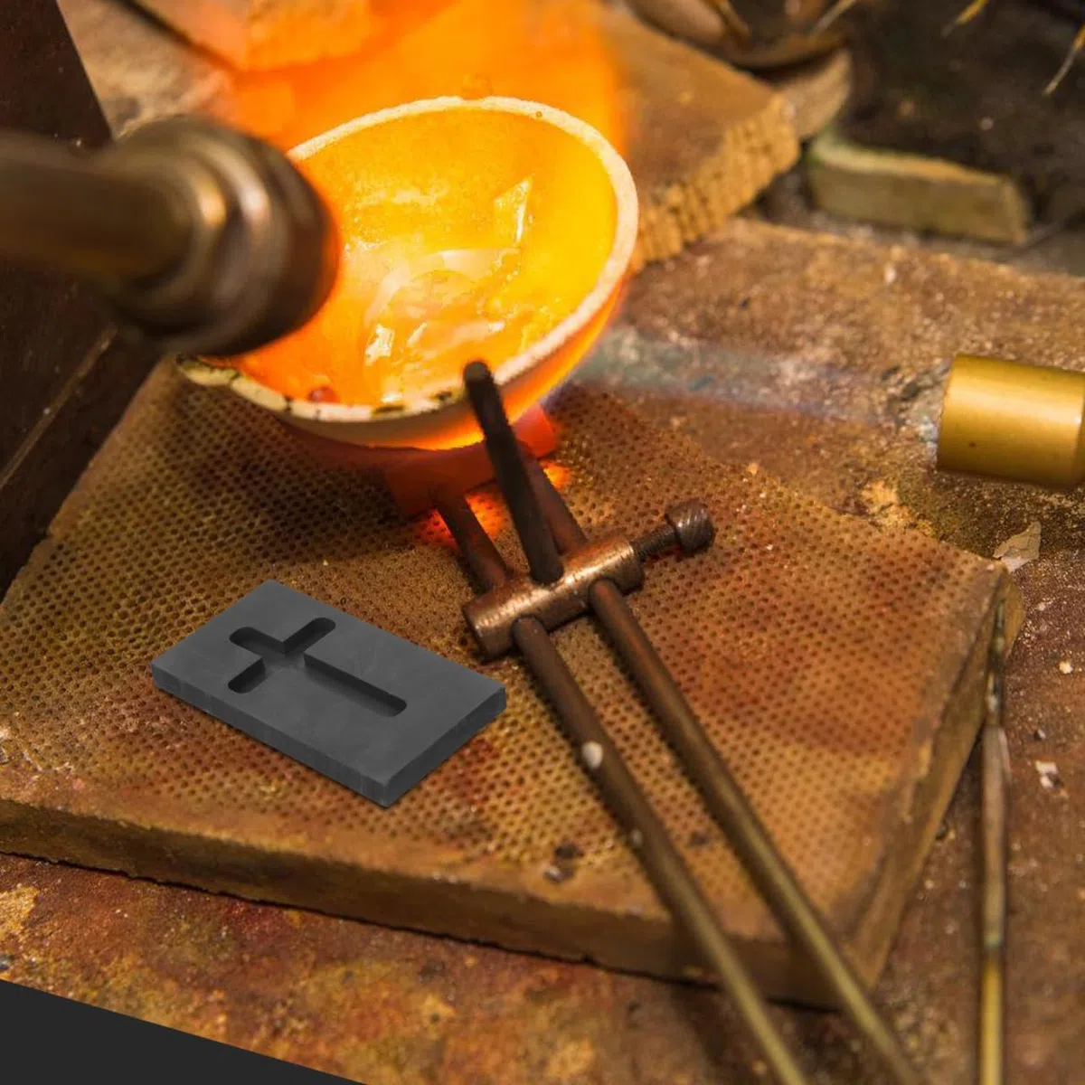 Operitacx Molde De Grafito Para Fundición De Joyería Con Ranura Cruzada 3.46X1.85X0.31 Pulgadas Molde De Crisol De Alta Temperatura Para Refinación De Chatarra Industrial