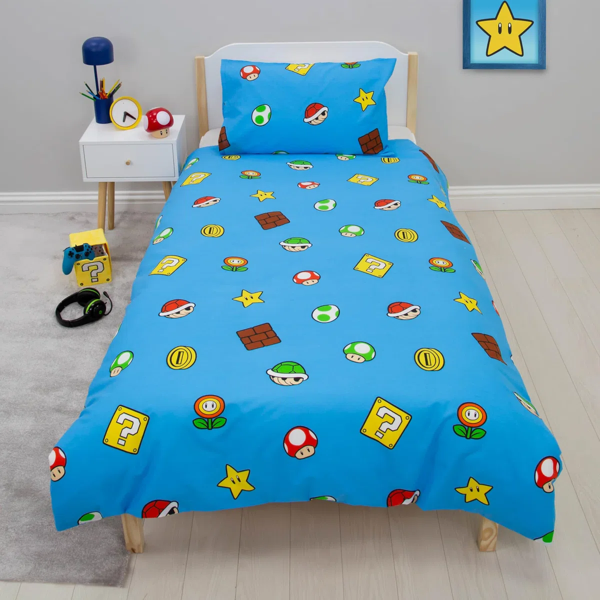 Nintendo Super Mario - Juego de Funda de edredón para Cama Individual, diseño de divisiones, Funda de Cama Reversible de 2 Caras, Producto Oficial con Funda de Almohada a Juego, Juego de Cama