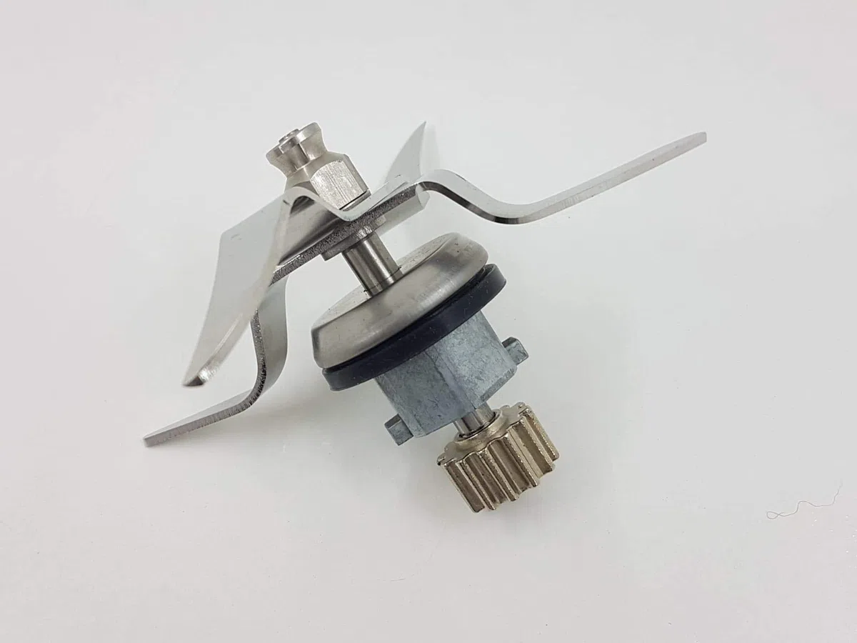 T-MIX Cuchillas DE Acero COMPATIBLES con Robot Monsieur Cuisine Plus, Robot SILVERCREST, LIDL.(Antes de Comprar Comprobar Que el piñón Inferior de Las Cuchillas es el Adecuado para su máquina)