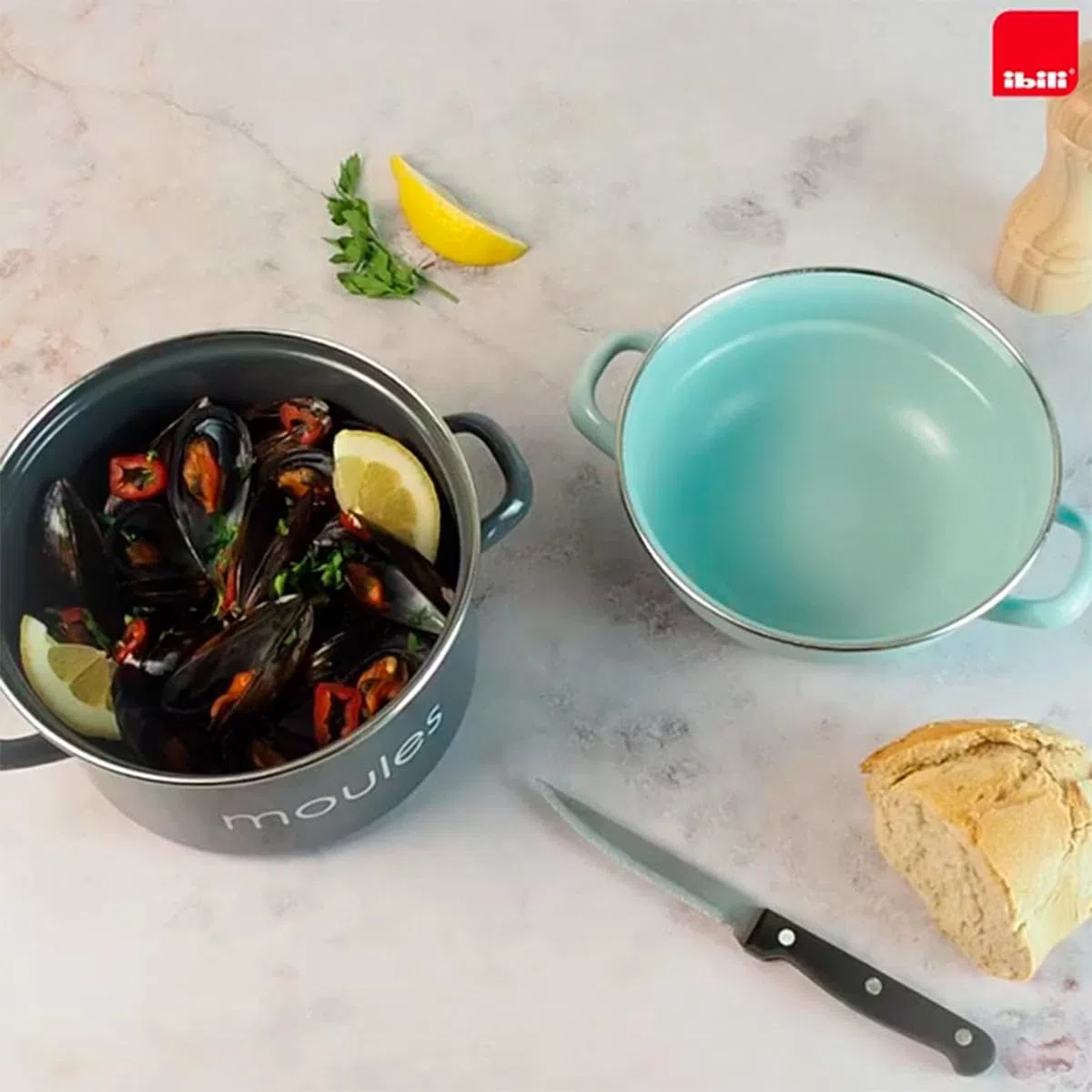IBILI - Olla para mejillones negra, 22 cm, Acero esmaltado, Apta para induccion