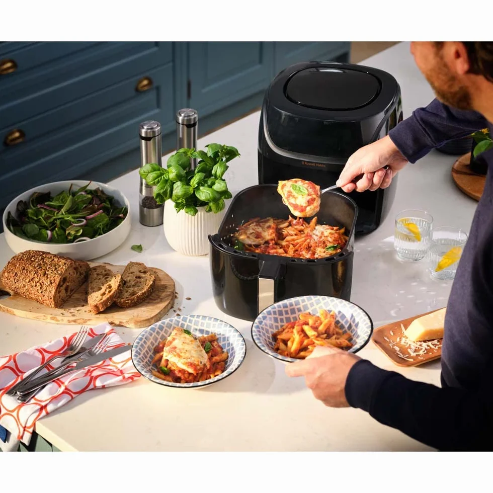 Russell Hobbs Freidora de Aire sin Aceite 8 litros, air fryer XXL, 10 programas, pantalla LED táctil, diseño compacto y capacidad máxima [Ahorra hasta un 47% en Energía] SatisFry 27170-56